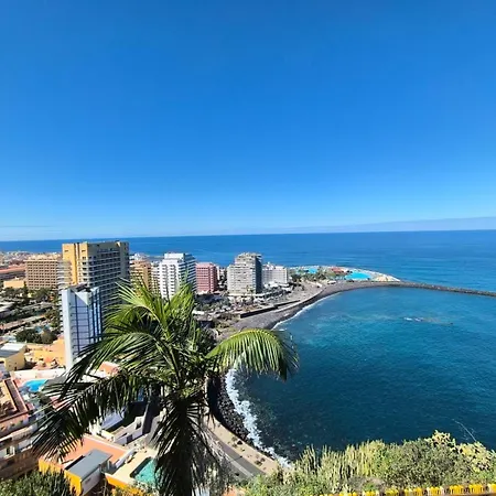 Апартаменты Ikarus View *