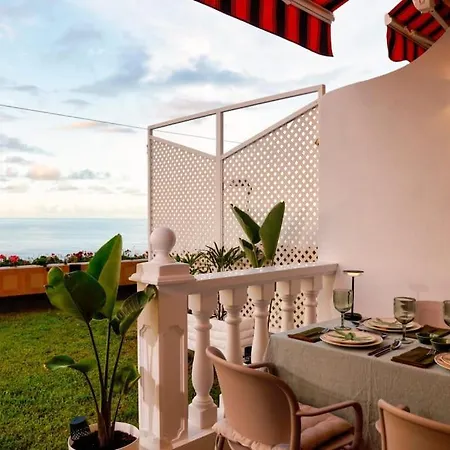 Ikarus View Апартаменты